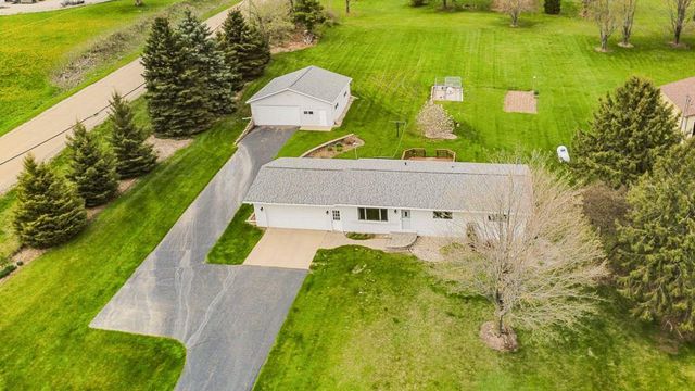 N3902 MARKET ROAD, Hortonville, WI 54944