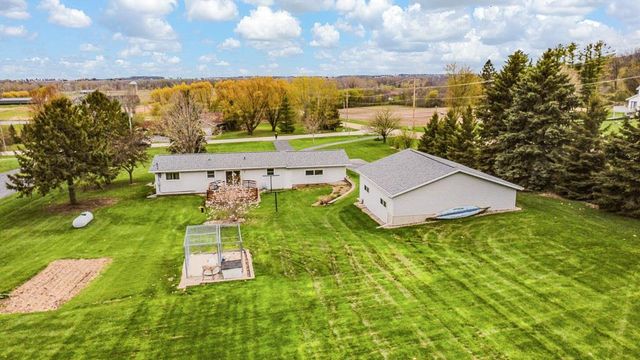 N3902 MARKET ROAD, Hortonville, WI 54944