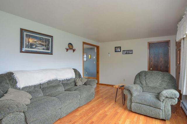 N3902 MARKET ROAD, Hortonville, WI 54944