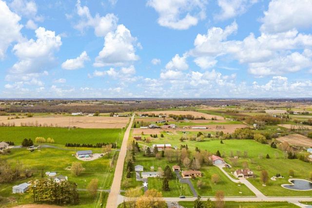 N3902 MARKET ROAD, Hortonville, WI 54944