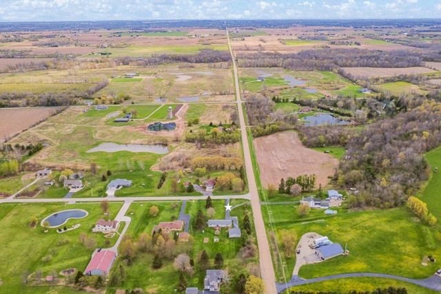 N3902 MARKET ROAD, Hortonville, WI 54944