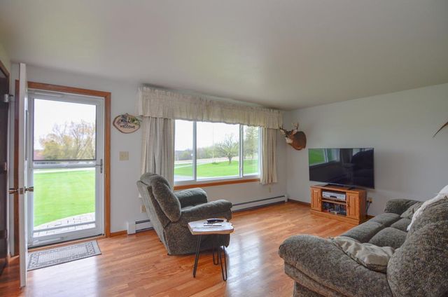 N3902 MARKET ROAD, Hortonville, WI 54944