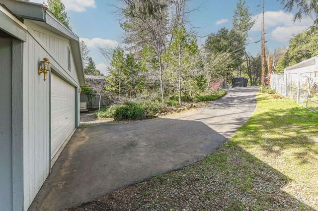 23343 Tanager Dr, Twain Harte, CA 95383