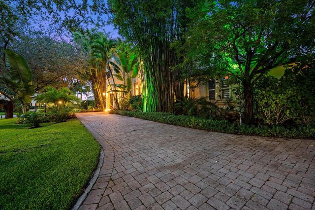 4699 Gleneagles Drive, Boynton Beach, FL 33436