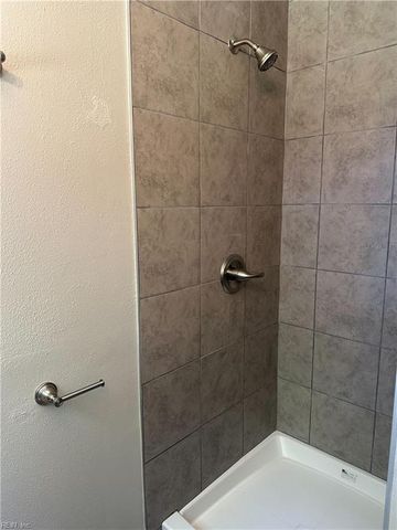 417 Carnegie RD, Virginia Beach, VA 23452