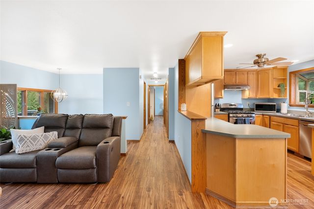 5984 Longdin Road, Ferndale, WA 98248