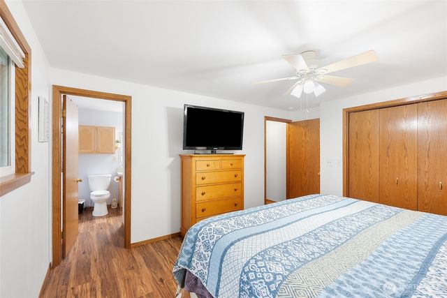 5984 Longdin Road, Ferndale, WA 98248