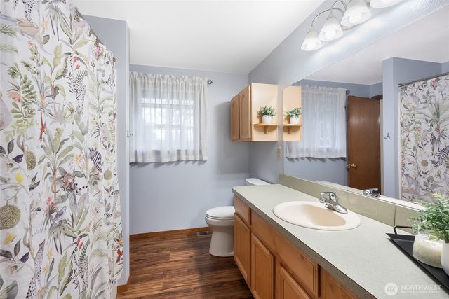 5984 Longdin Road, Ferndale, WA 98248