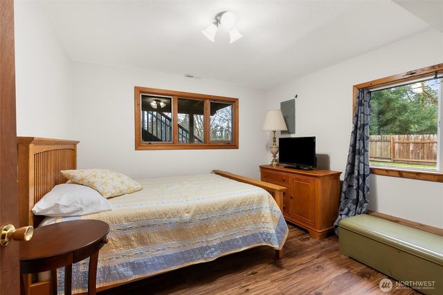 5984 Longdin Road, Ferndale, WA 98248