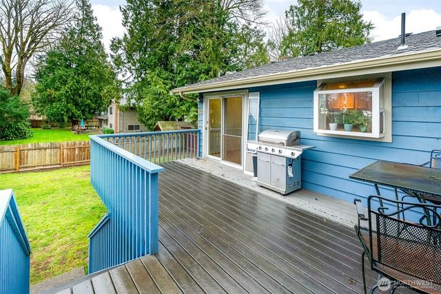5984 Longdin Road, Ferndale, WA 98248