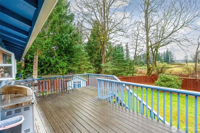 5984 Longdin Road, Ferndale, WA 98248