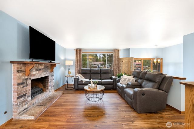 5984 Longdin Road, Ferndale, WA 98248