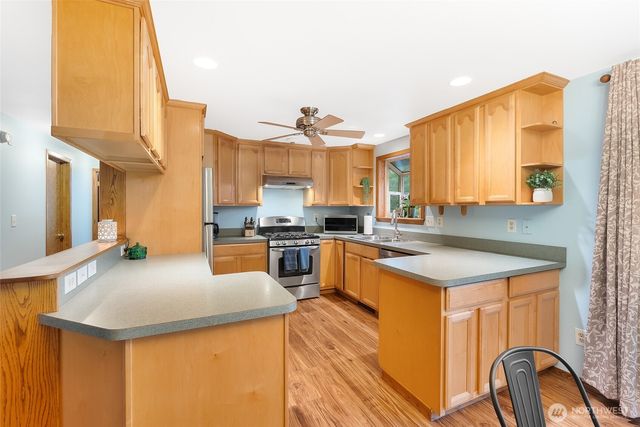 5984 Longdin Road, Ferndale, WA 98248