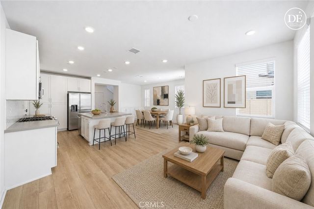 4041 Pomelo Drive, Corona, CA 92883