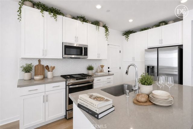 4041 Pomelo Drive, Corona, CA 92883