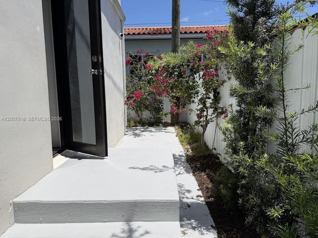 2272 SW 13th Street, Miami, FL 33145
