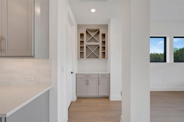 155 Rees Landing RD, Spicewood, TX 78669