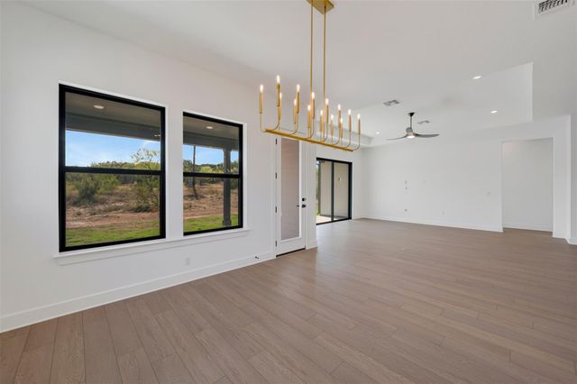 155 Rees Landing RD, Spicewood, TX 78669