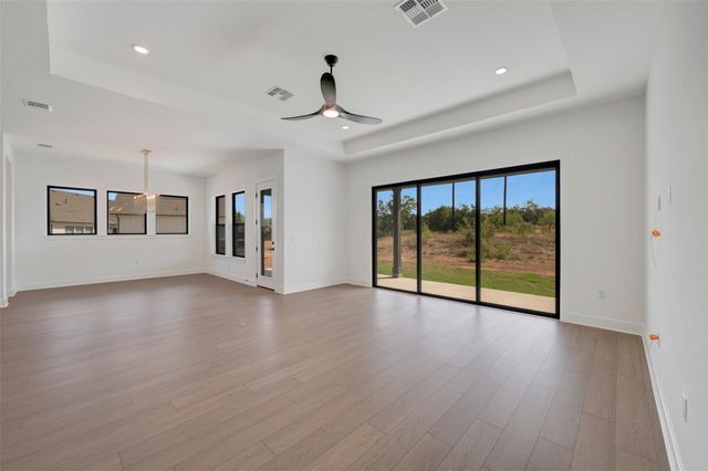 155 Rees Landing RD, Spicewood, TX 78669