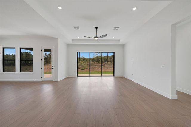 155 Rees Landing RD, Spicewood, TX 78669