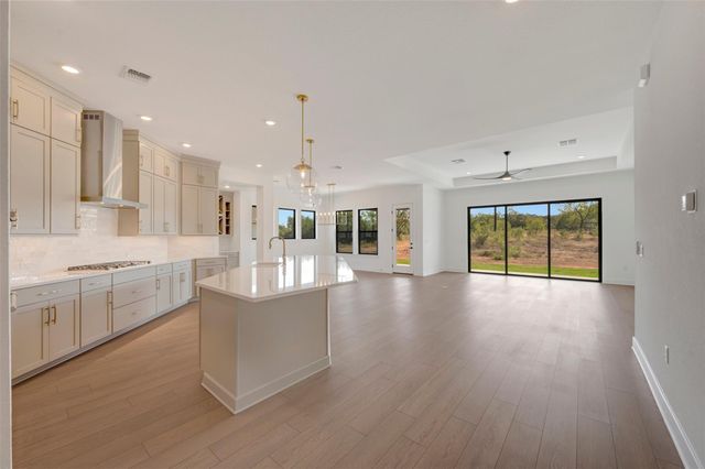 155 Rees Landing RD, Spicewood, TX 78669