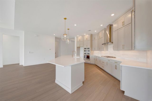 155 Rees Landing RD, Spicewood, TX 78669
