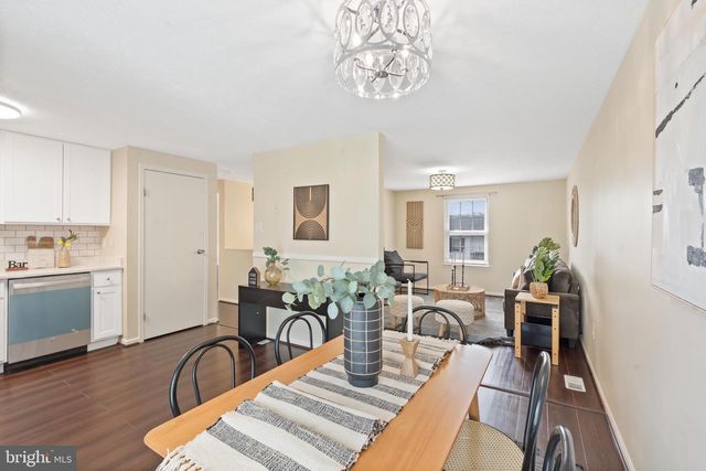 7 CHATTERLY CT, Perry Hall, MD 21128