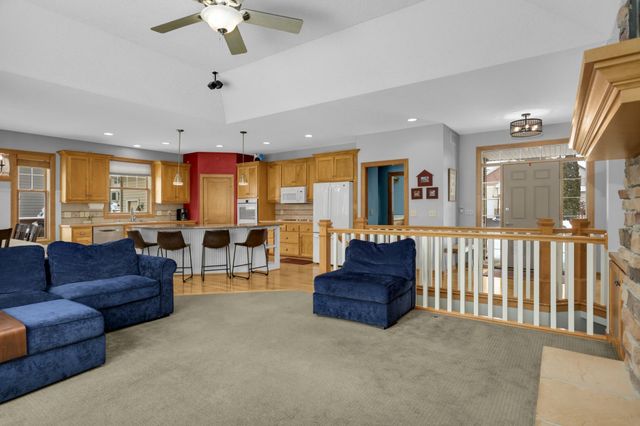 1763 Sandbar Circle, Waconia, MN 55387