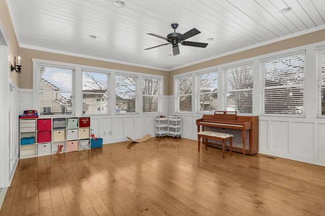 1763 Sandbar Circle, Waconia, MN 55387