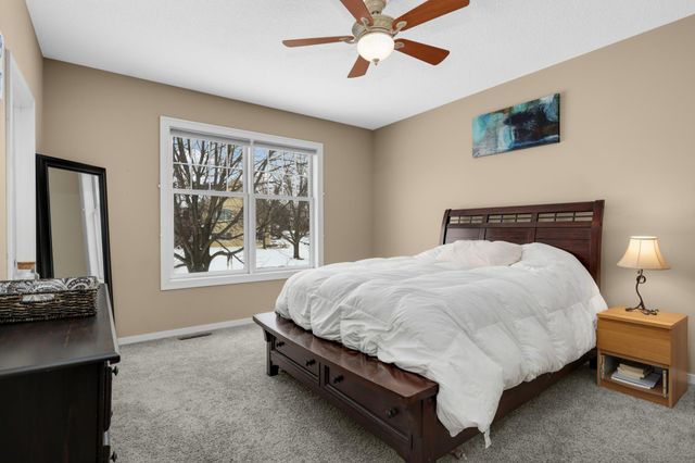 1763 Sandbar Circle, Waconia, MN 55387