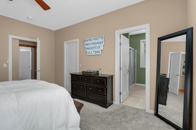 1763 Sandbar Circle, Waconia, MN 55387