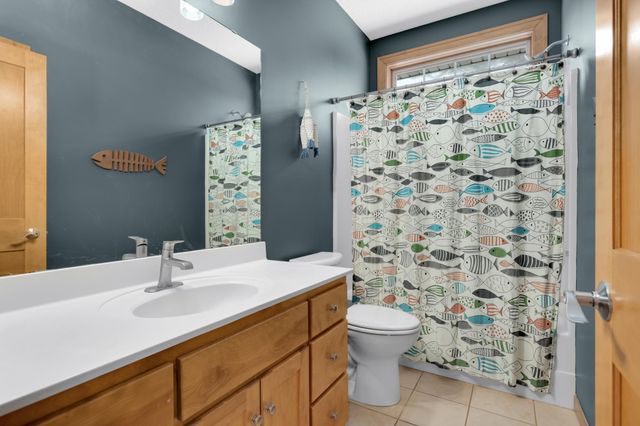1763 Sandbar Circle, Waconia, MN 55387