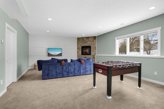 1763 Sandbar Circle, Waconia, MN 55387
