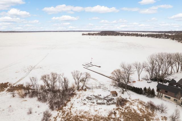 1763 Sandbar Circle, Waconia, MN 55387