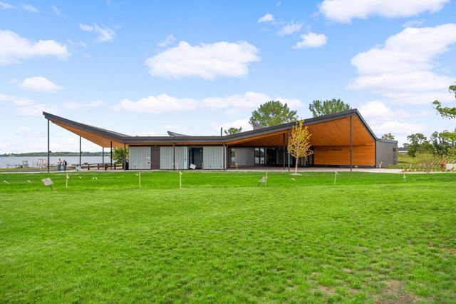1763 Sandbar Circle, Waconia, MN 55387