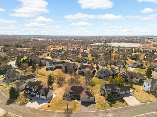 1763 Sandbar Circle, Waconia, MN 55387
