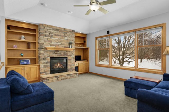 1763 Sandbar Circle, Waconia, MN 55387