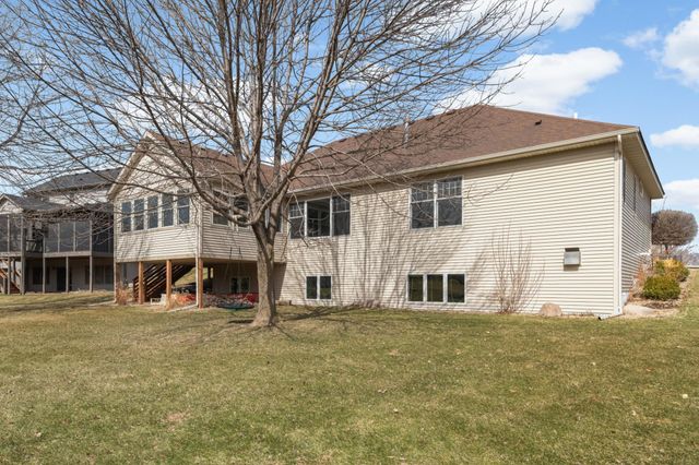 1763 Sandbar Circle, Waconia, MN 55387