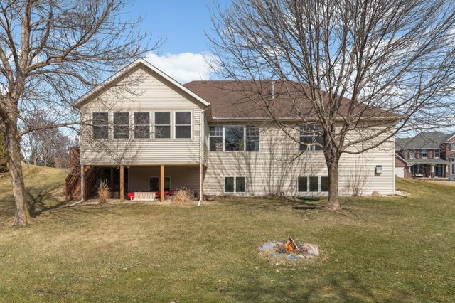 1763 Sandbar Circle, Waconia, MN 55387