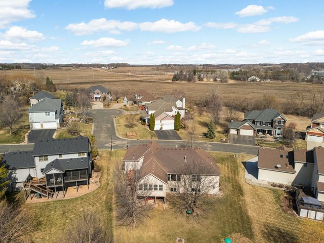 1763 Sandbar Circle, Waconia, MN 55387