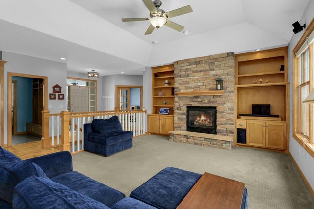 1763 Sandbar Circle, Waconia, MN 55387