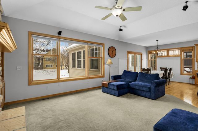 1763 Sandbar Circle, Waconia, MN 55387