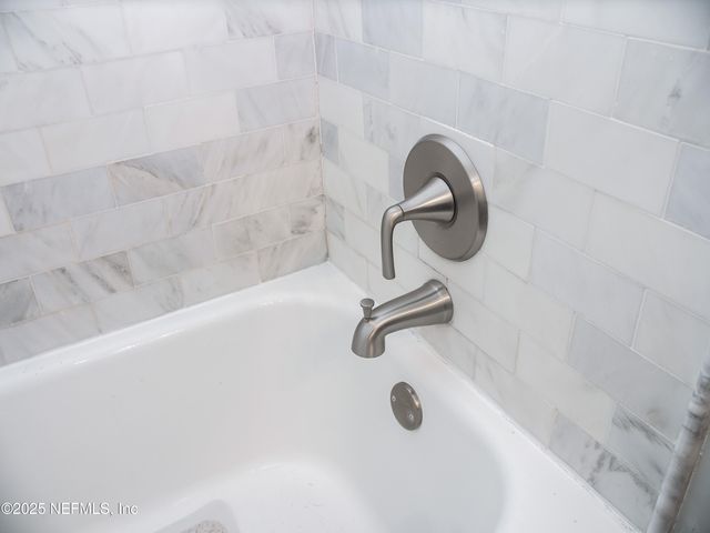 1558 INGLESIDE Avenue, Jacksonville, FL 32205