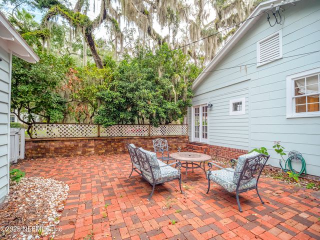 1558 INGLESIDE Avenue, Jacksonville, FL 32205