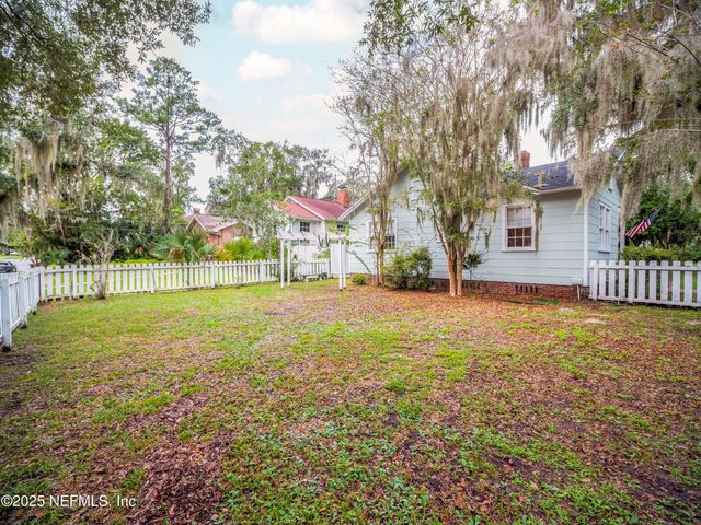 1558 INGLESIDE Avenue, Jacksonville, FL 32205