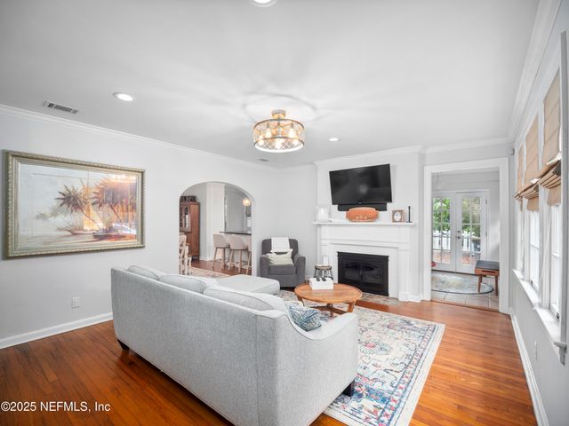 1558 INGLESIDE Avenue, Jacksonville, FL 32205