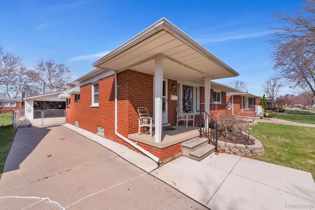 8701 Glengary Street, Dearborn Heights, MI 48127