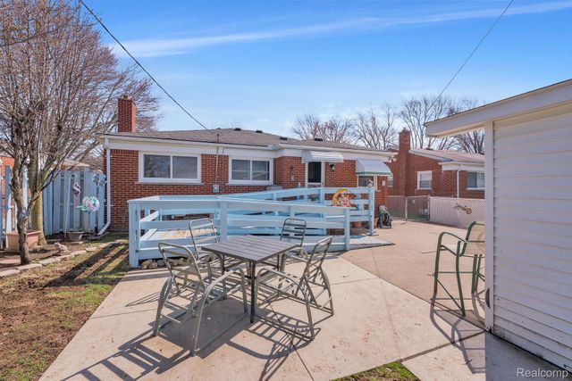 8701 Glengary Street, Dearborn Heights, MI 48127