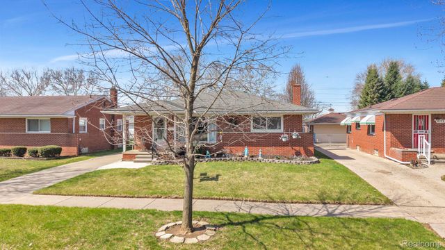 8701 Glengary Street, Dearborn Heights, MI 48127