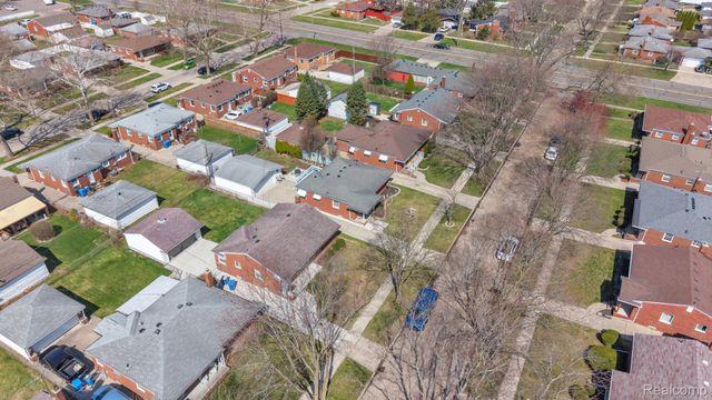 8701 Glengary Street, Dearborn Heights, MI 48127